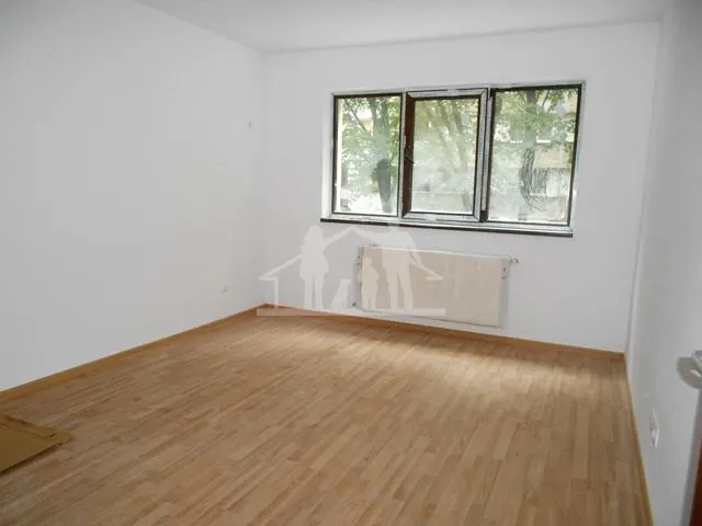 IN LUJERULUI RESIDENTIAL ULTIMUL APARTAMENT DE 3 CAMERE DISPONIBIL LA ETAJUL 1 . . .