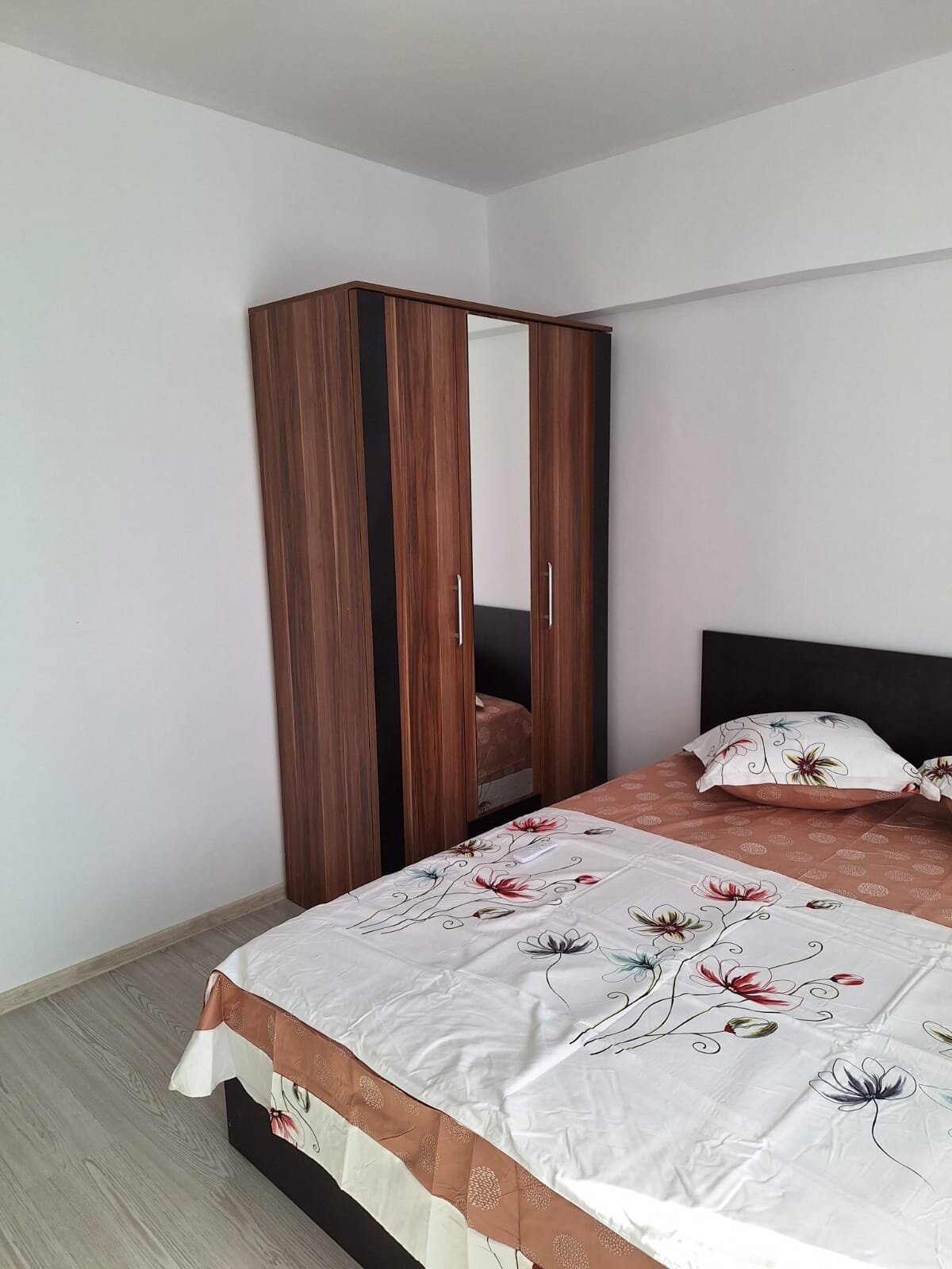 Imagine secundara Inchiriere apartament 3 camere  Brancoveanu  - 7