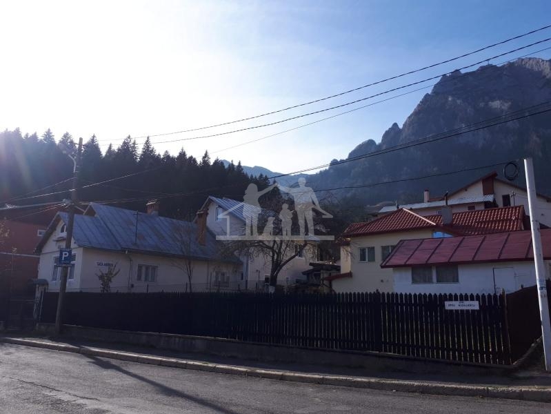 Vila Pensiune de Vanzare in Busteni - Valea Prahovei - 8